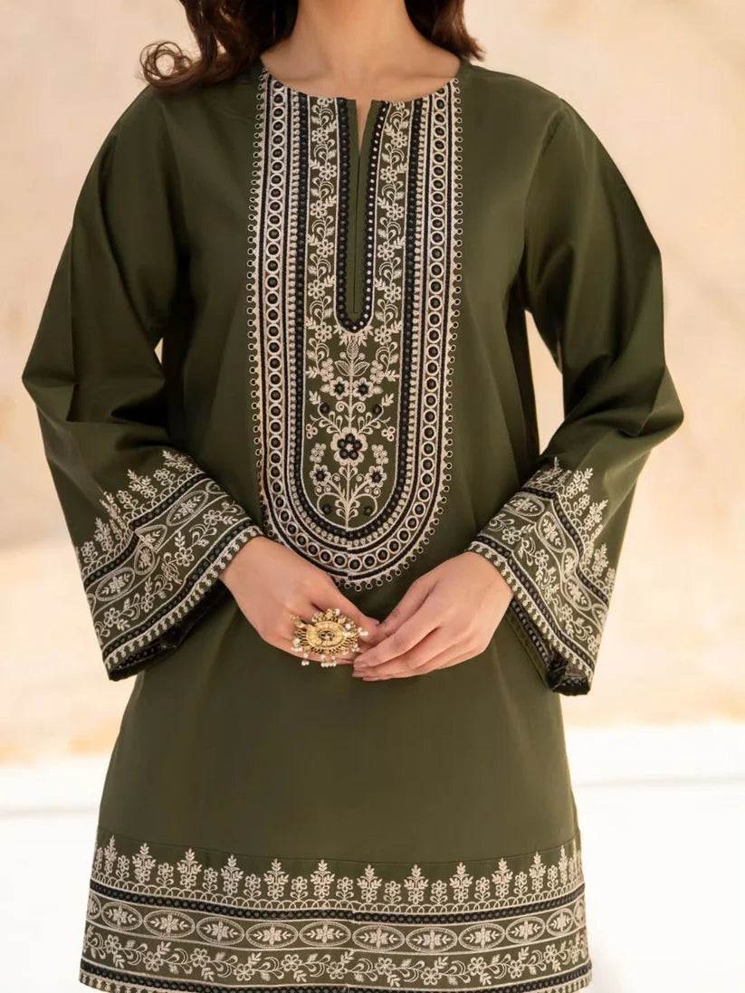 Namal 3PC Embroidered Suit – Elegant Everyday Luxury ✨
