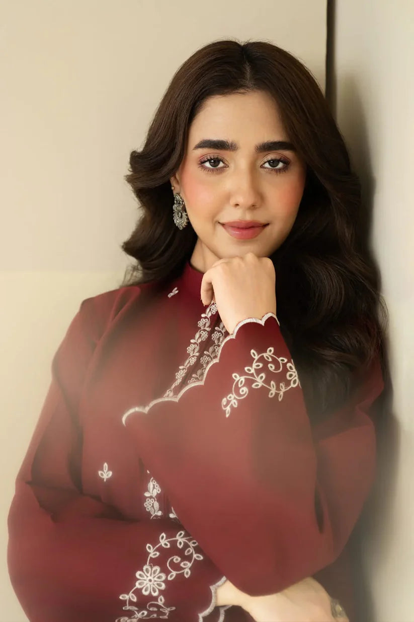 Zohra 2PC Suit – Simple Elegance for Everyday Wear ✨