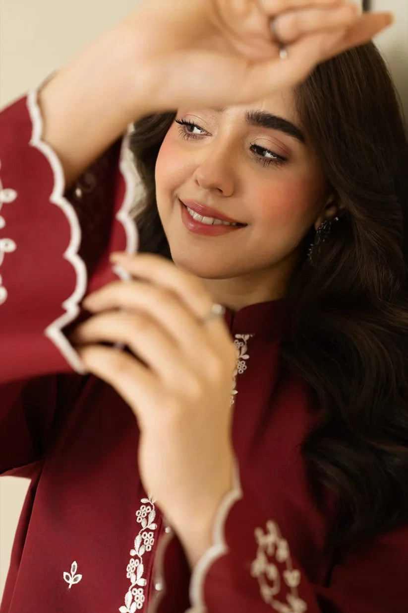 Zohra 2PC Suit – Simple Elegance for Everyday Wear ✨