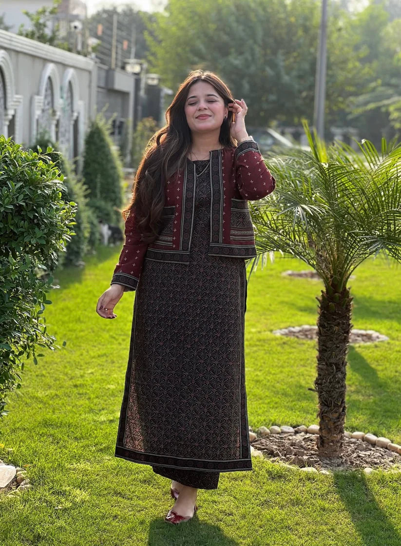 Mehrunisa 3PC Suit – Classic Elegance with a Graceful Touch ✨