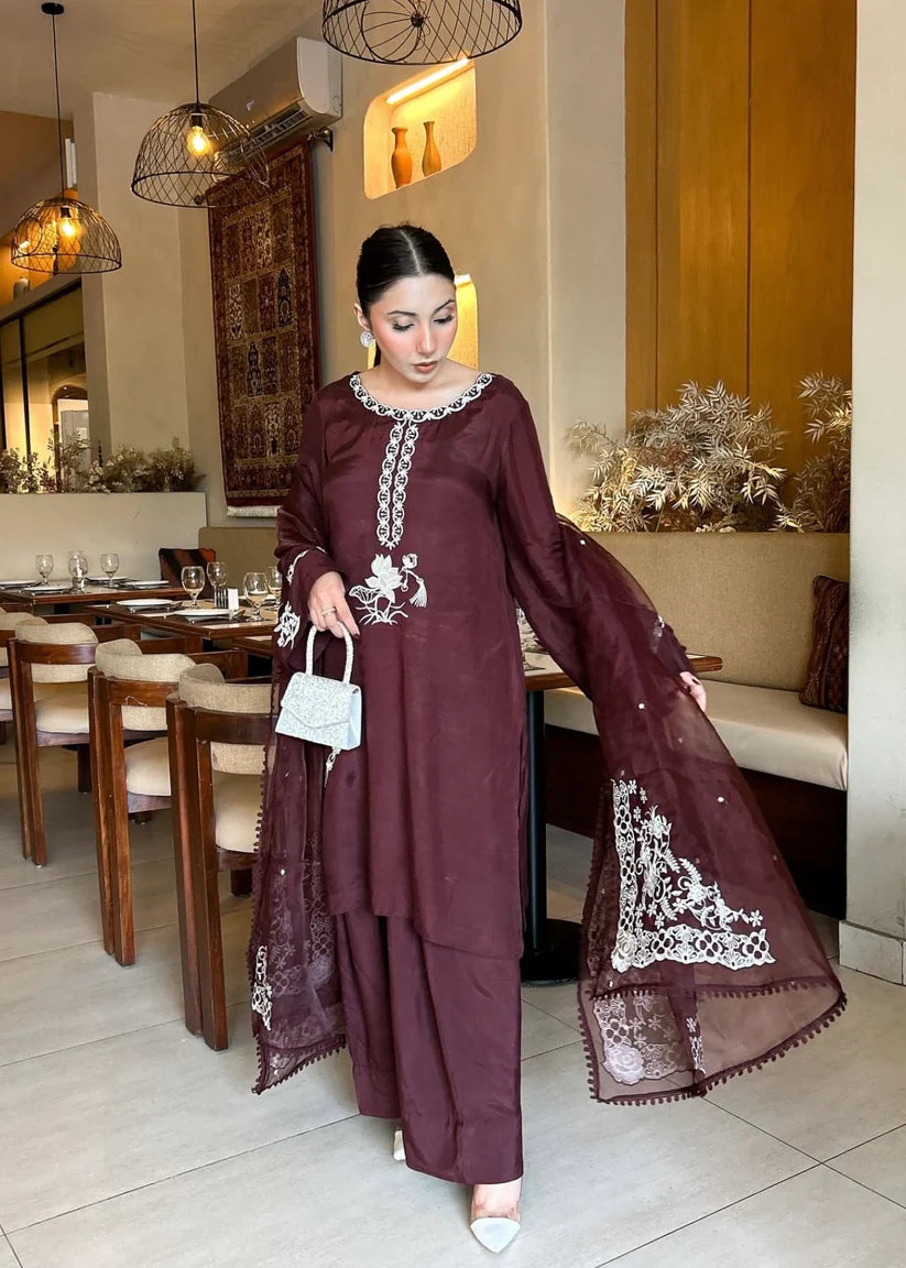 Mehar 3PC Suit – Graceful, Elegant & Timeless ✨