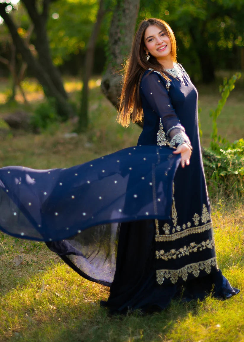 Tabeer 3PC Suit – Elegant & Effortless Eastern Wear ✨